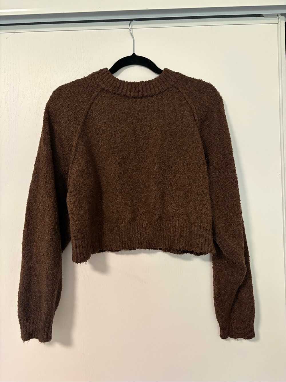 La Hearts Brown Crewneck Cropped Sweater